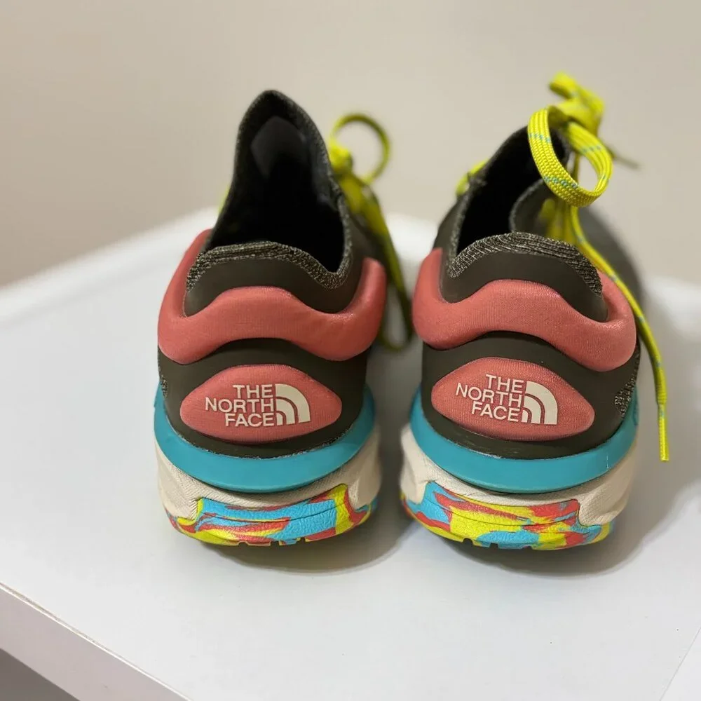 The North Face Vectiv Escape Knit Trail Shoes, Size 7.5 - Picture 6 of 9